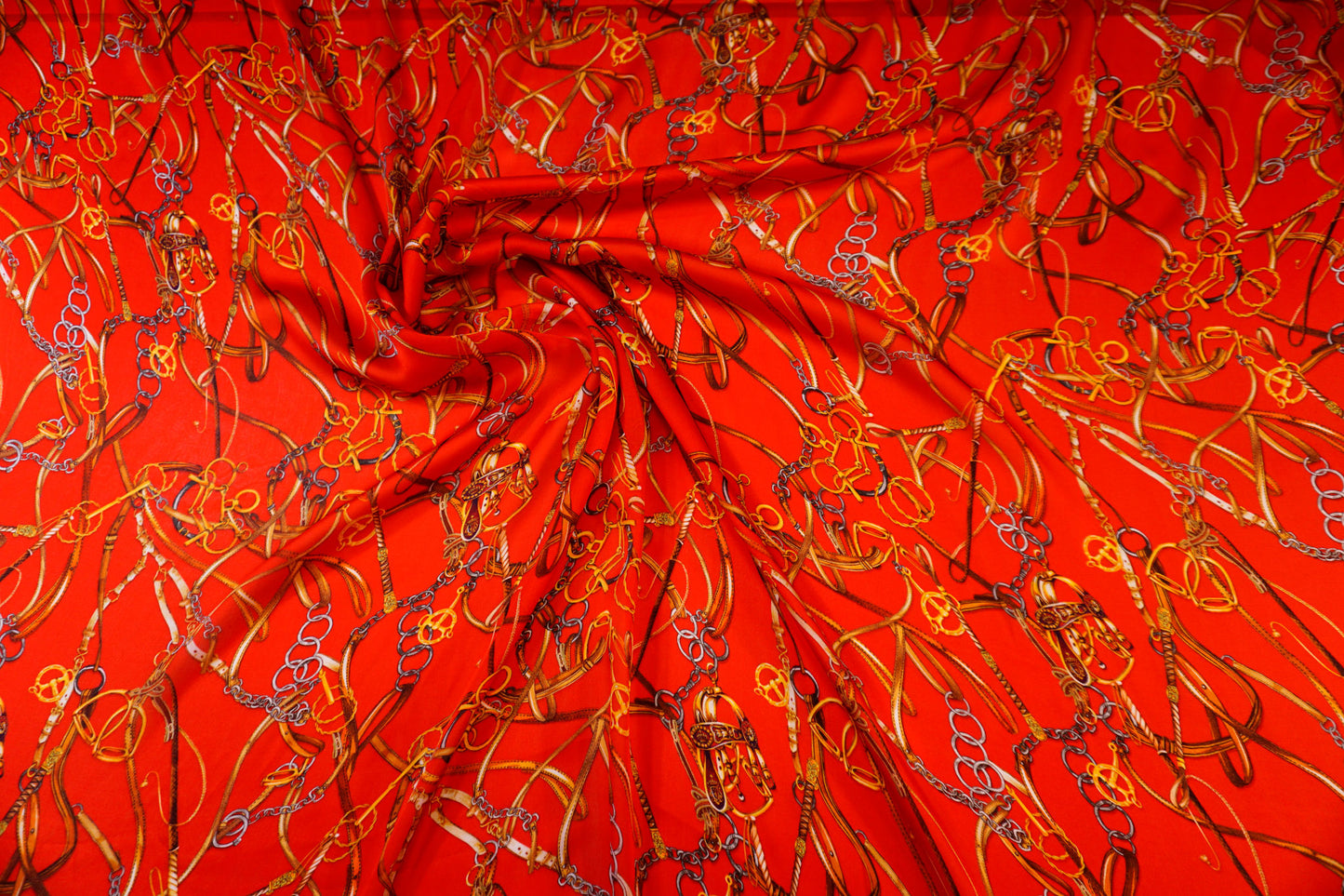 Silk with bridle motif – elegant & bright