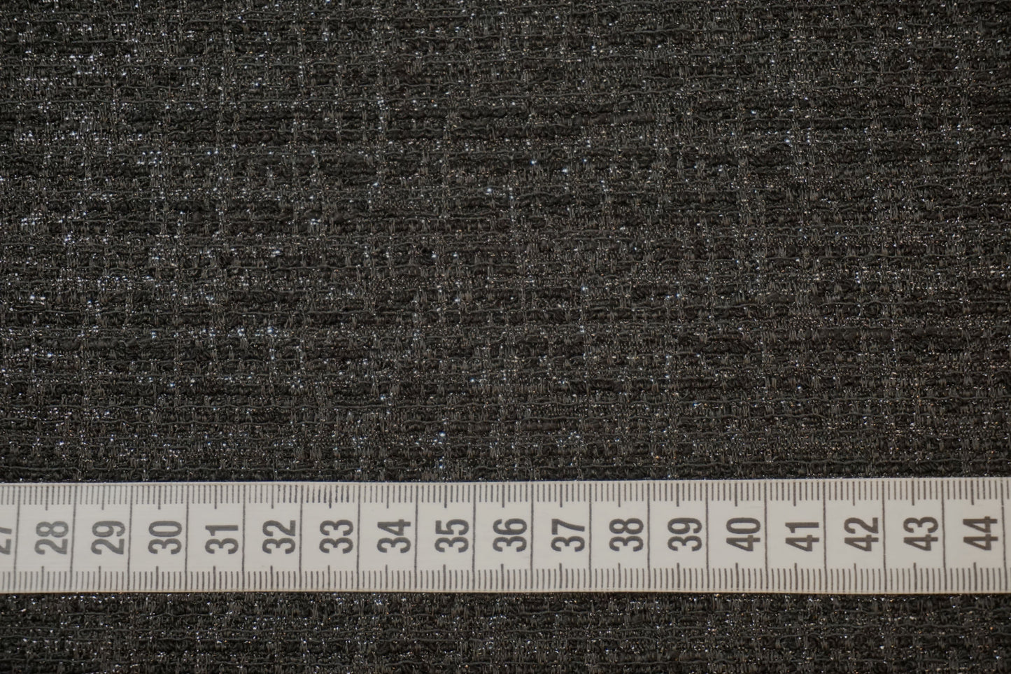 Bouclé with lurex – classic sophistication