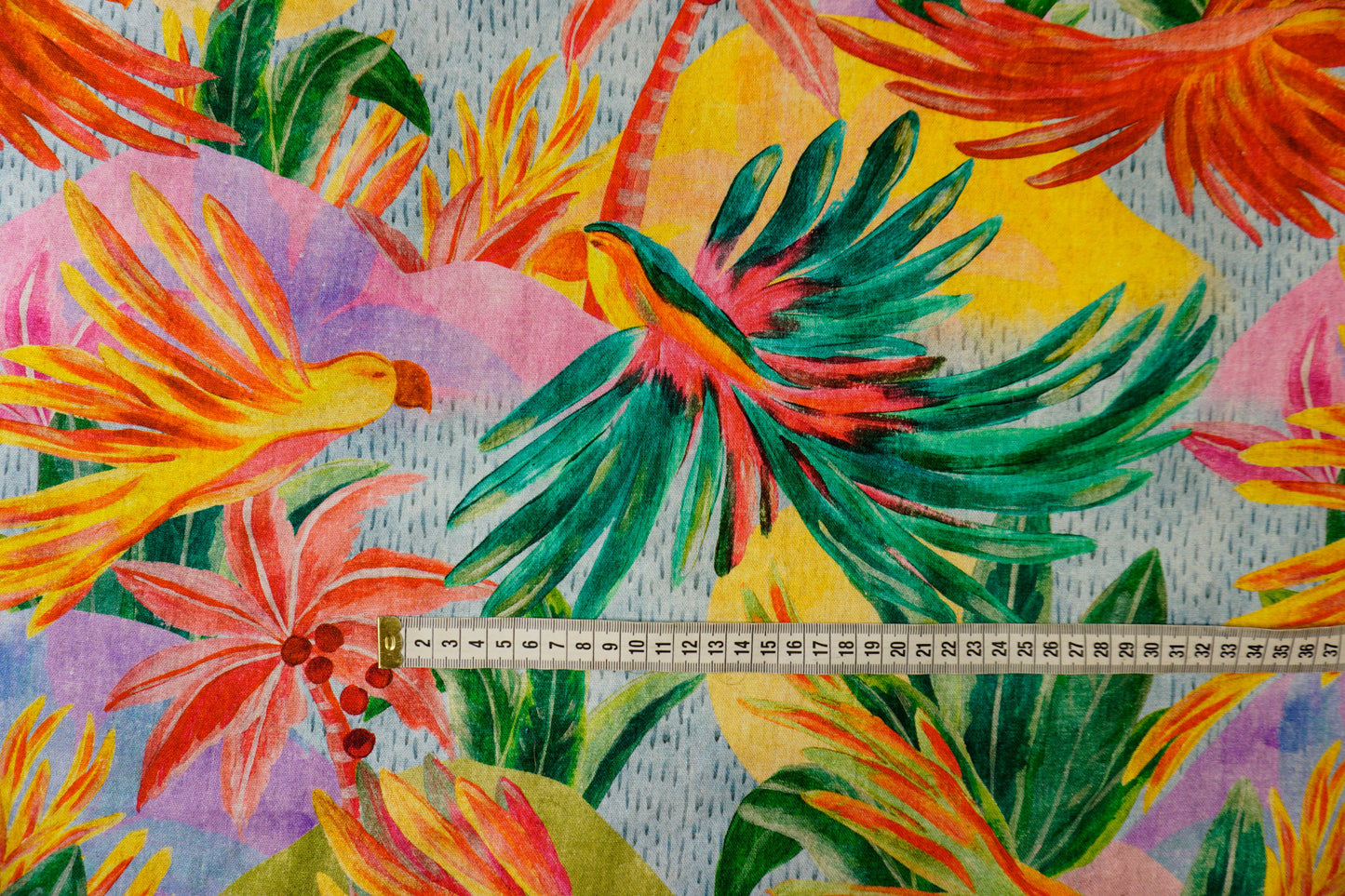 Linen-viscose mix with exotic paradise print