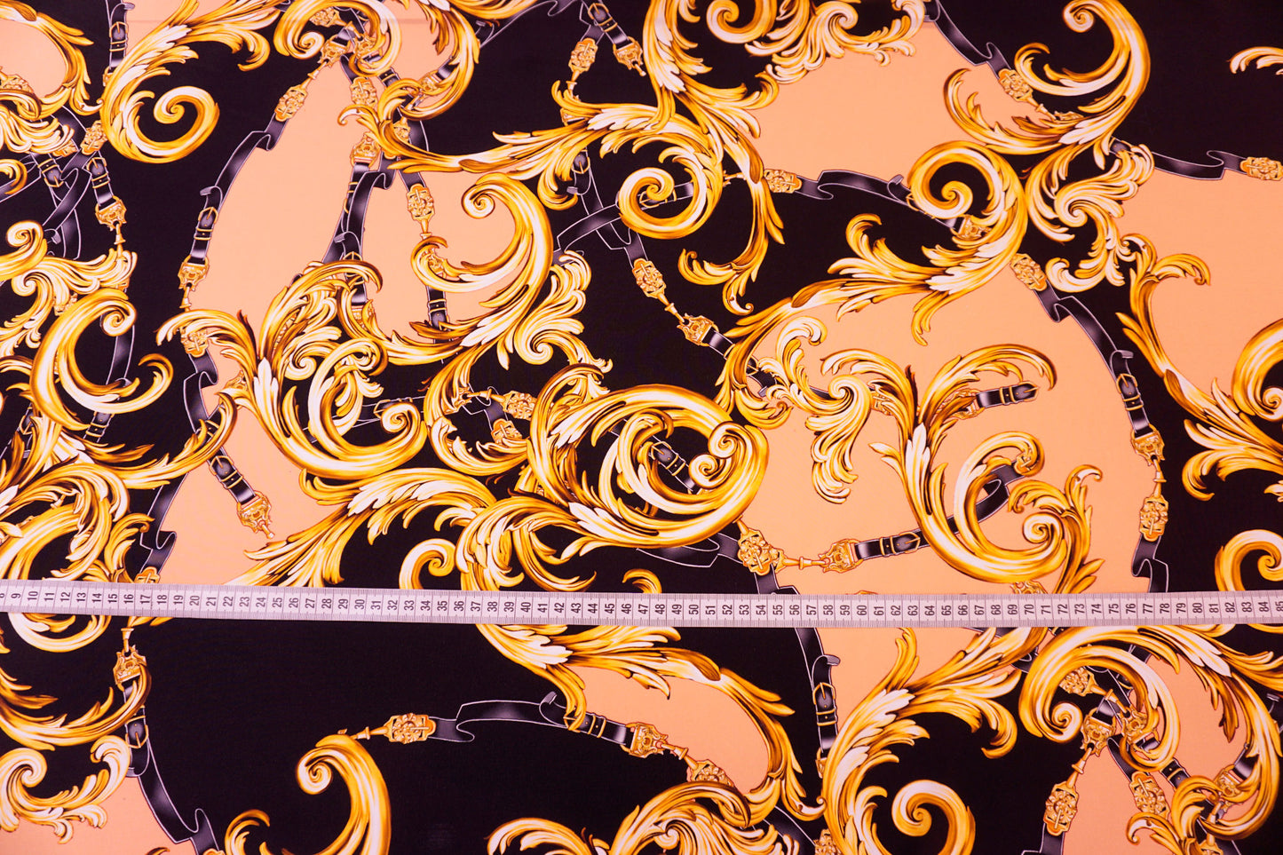 Silk crepe with golden ornaments