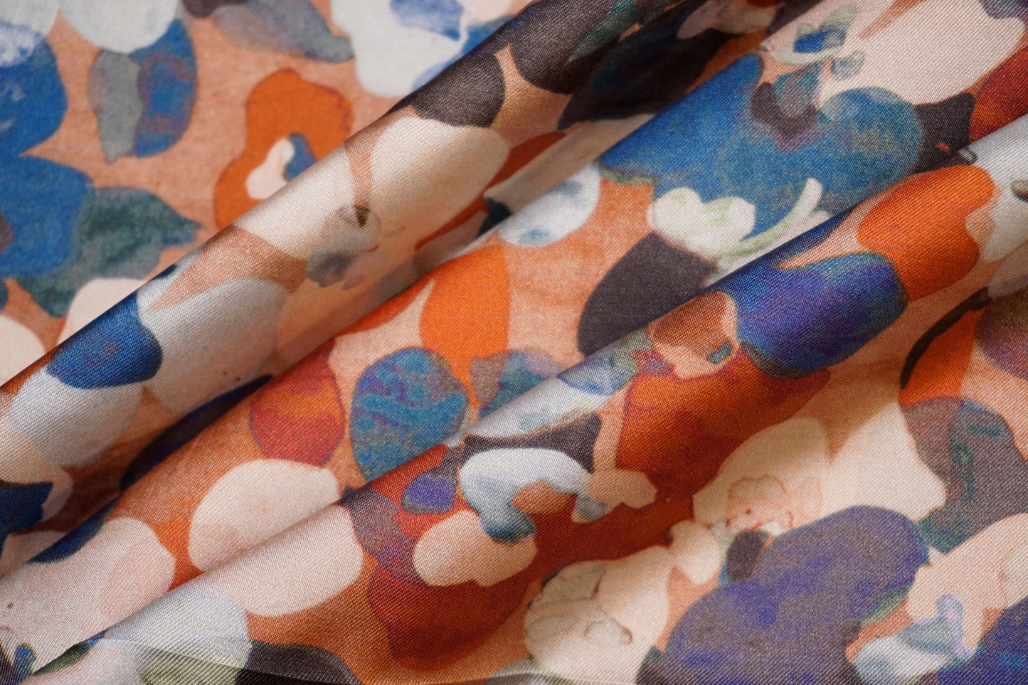 Italian silk twill with artistic flowers