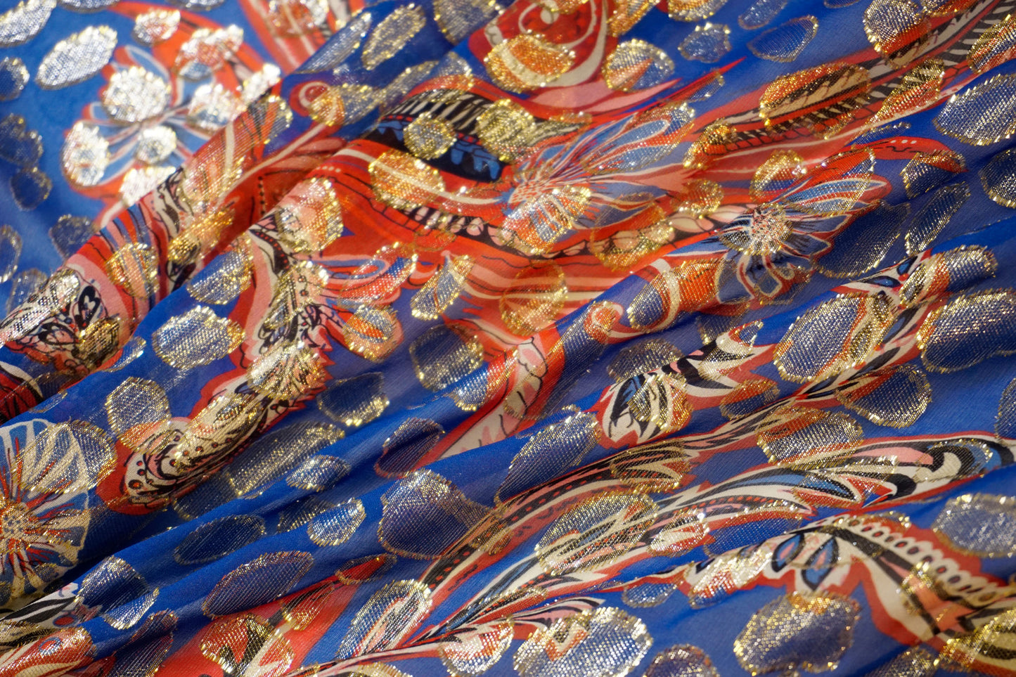 Silk chiffon with lurex – a dream in blue & gold
