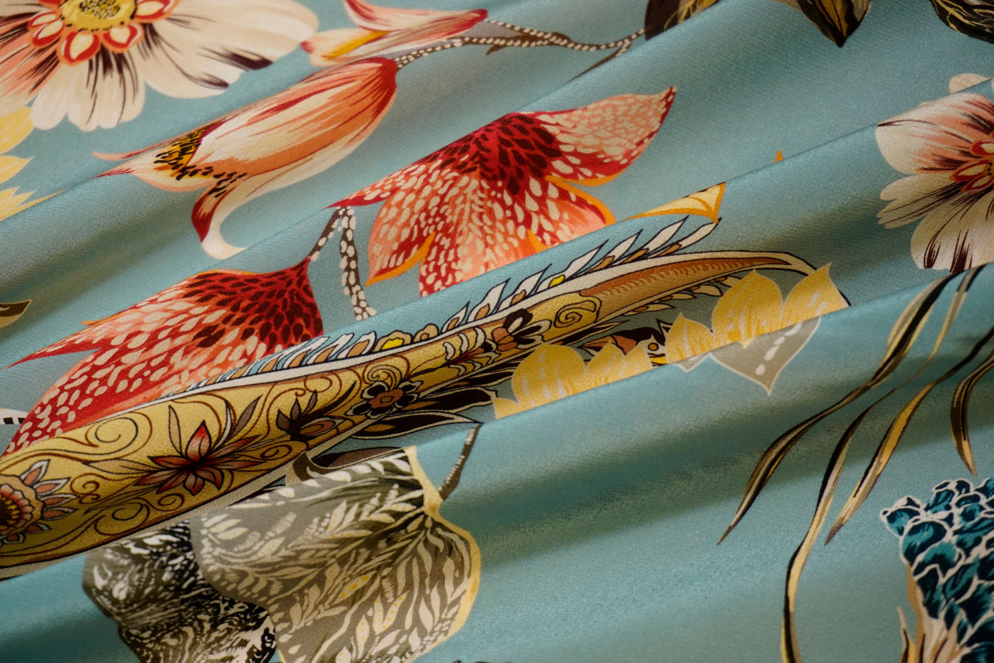 Silk crepe with floral paisley design