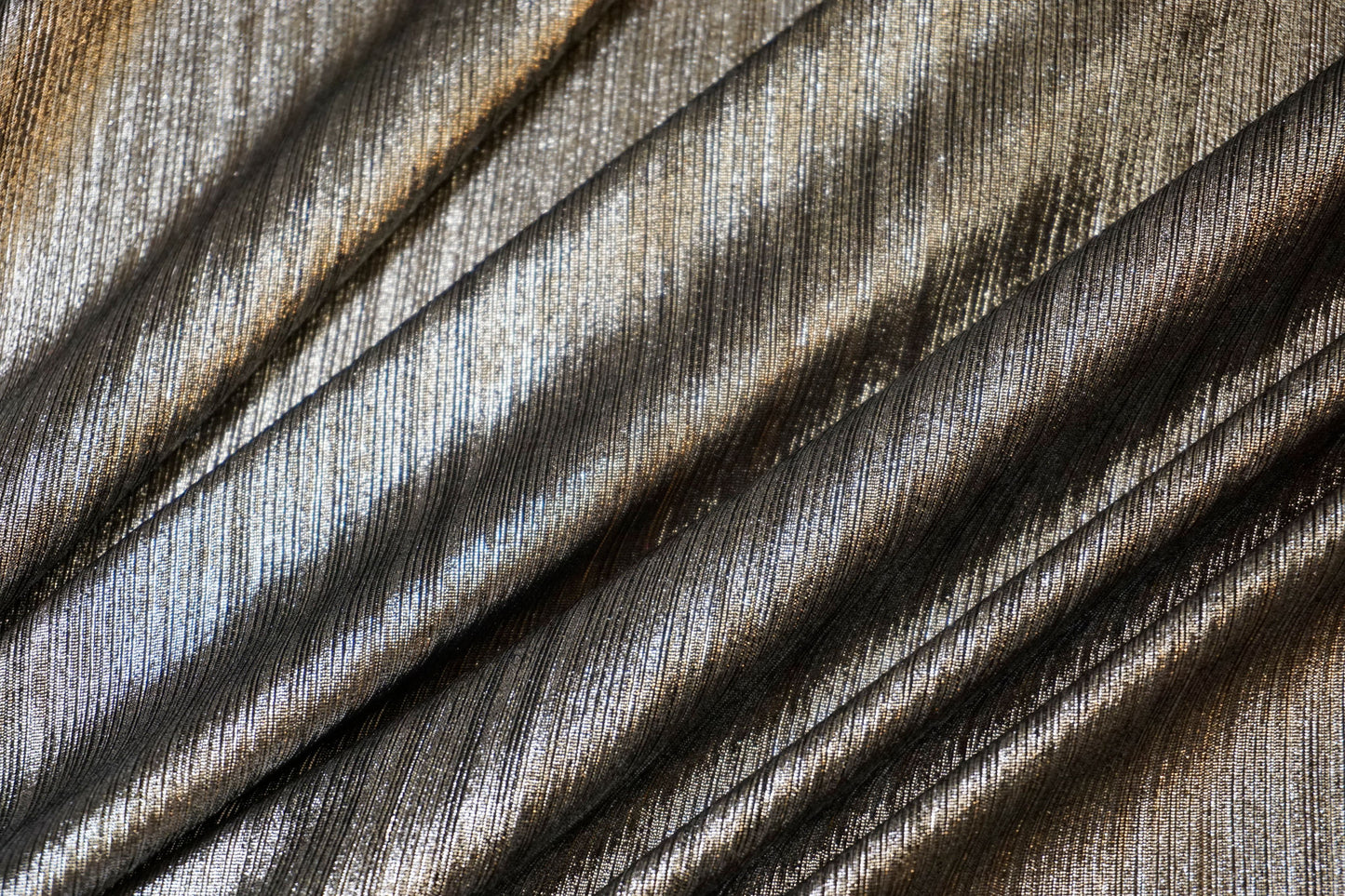Shiny jersey with lurex