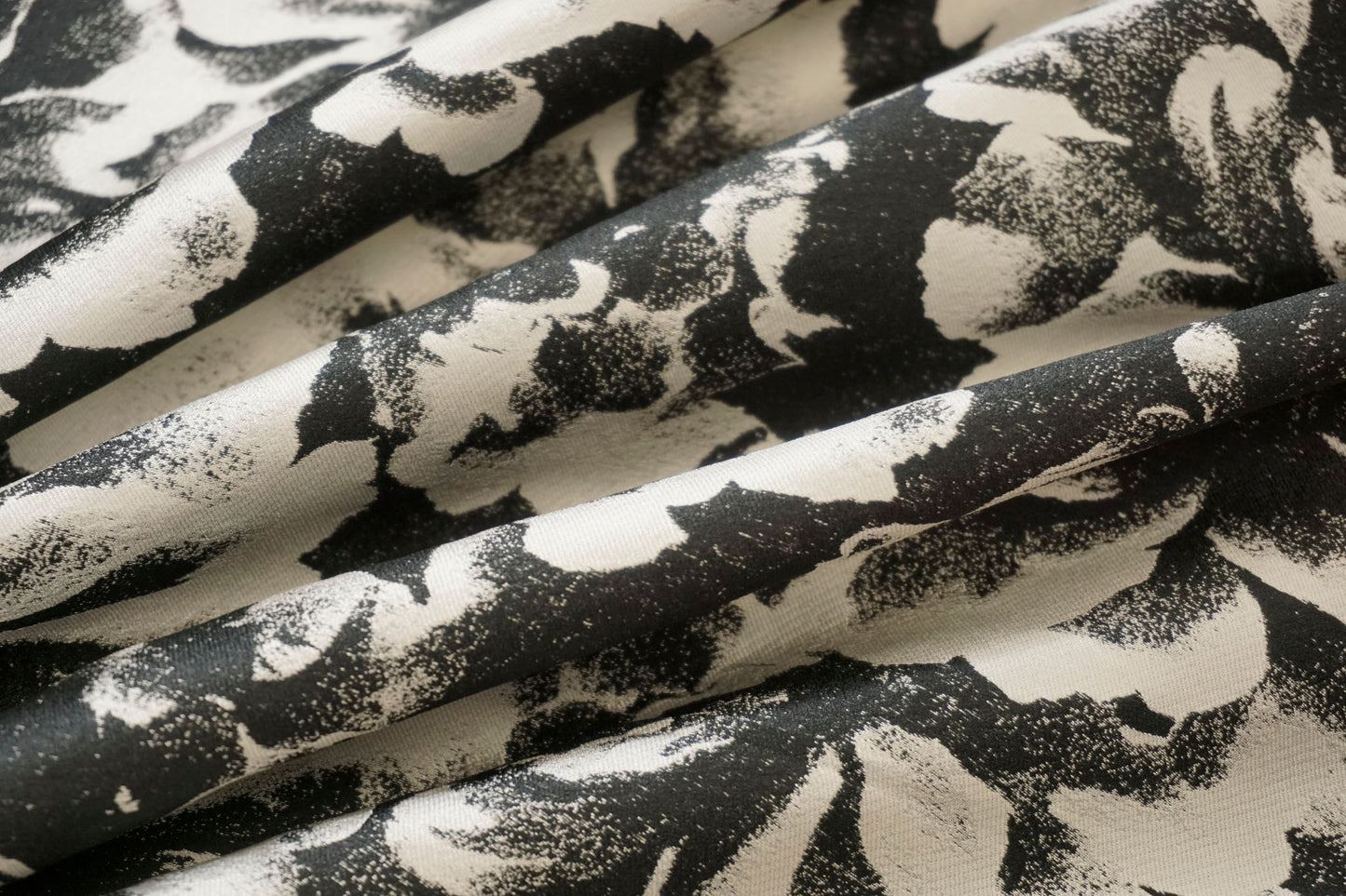 Exquisite brocade with mirror-image floral design
