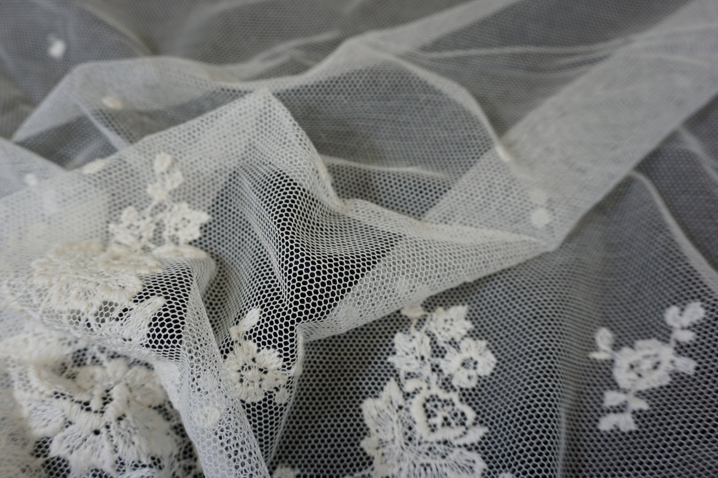 Französische Baumwollspitze – 100% Baumwolle mit eleganter Bogenkante