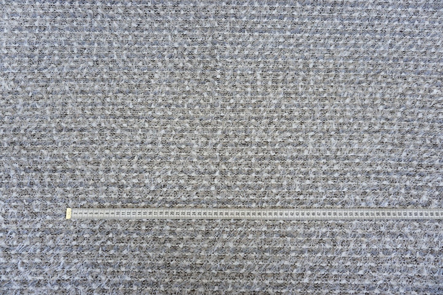 Structured fabric with Lurex – Elegant bouclé look in natural tones with shimmering accents
