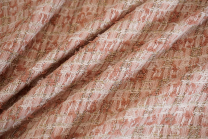 Bouclé-Kostümstoff – Elegante Struktur für zeitlose Couture-Looks