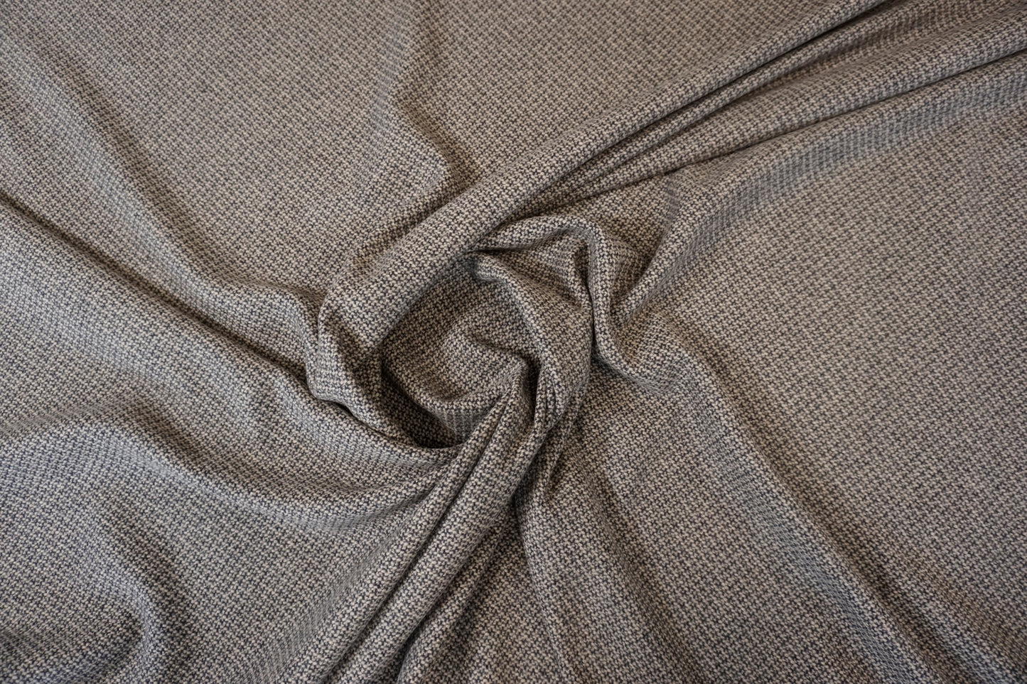 Italienischer Kaschmir – Zeitlose Eleganz in reiner Vollkommenheit