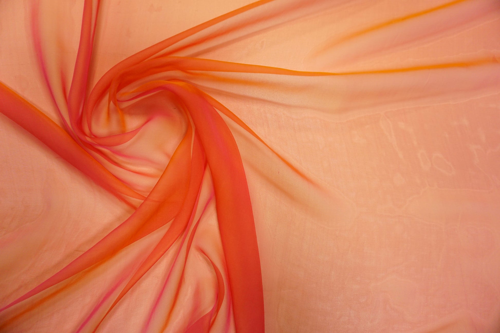 Haute Couture Seidenchiffon aus Italien mit weichem Fall