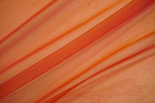 Haute Couture Seidenchiffon changierend