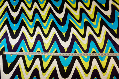 Italienischer Seidensatin – Zickzack-Print in Lime, Blau & Schwarz