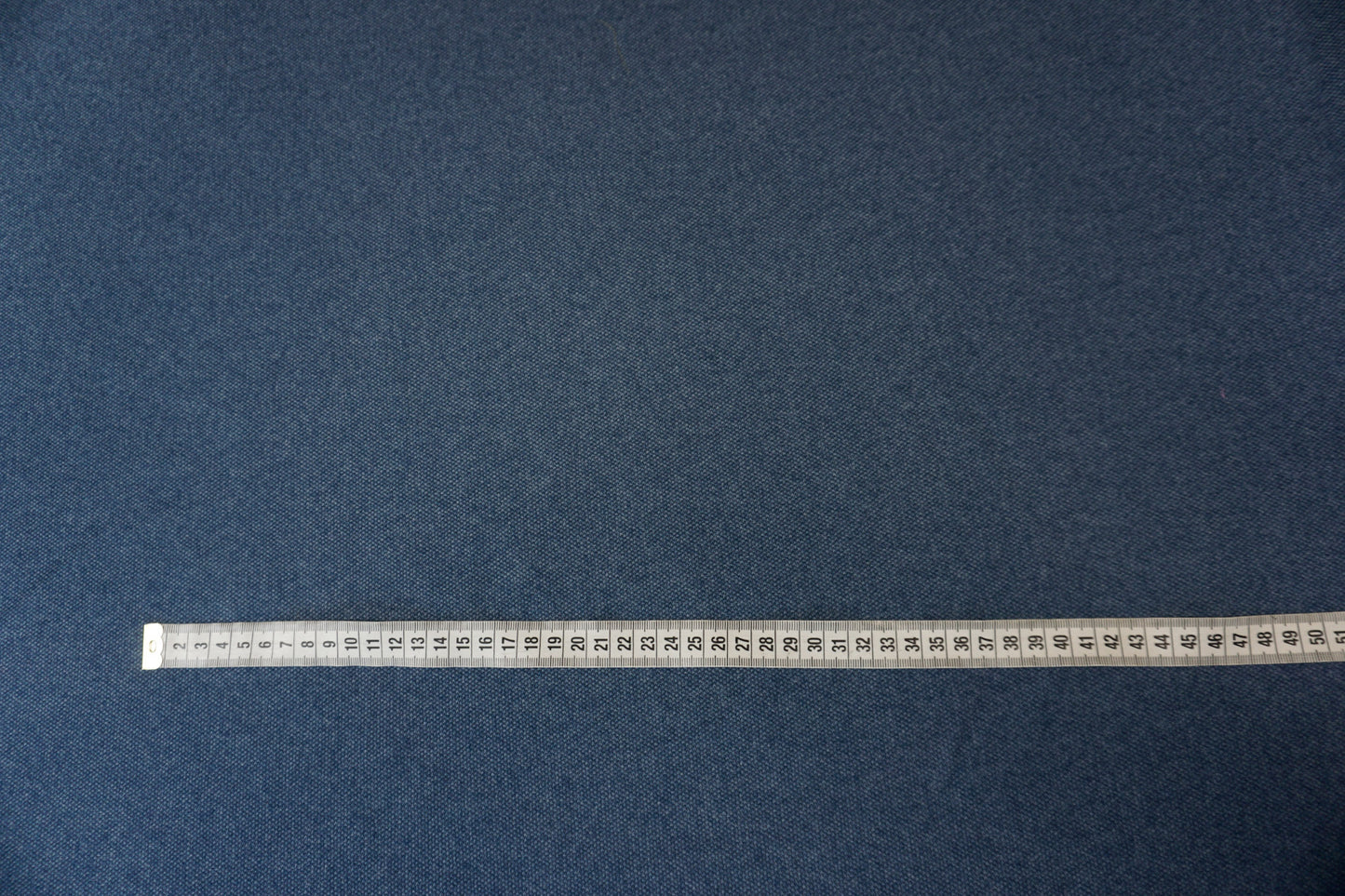 Kaschmir-Seide aus Italien in Jeansblau – luxuriöse Struktur & seidiger Glanz