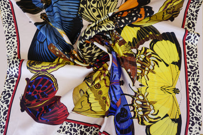 Italienisches Seidencarré "Butterfly & Leo" – Luxuriöser Mustermix