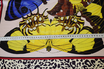 Italienisches Seidencarré "Butterfly & Leo" – Luxuriöser Mustermix