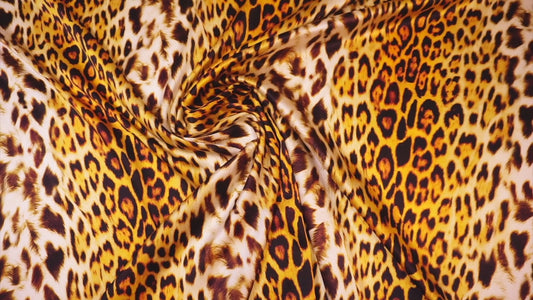 Silk satin with elastane – animal print in elegant brown tones
