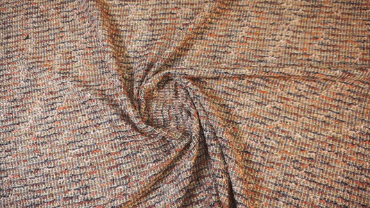 Bouclé-Stoff – Eleganz & Struktur