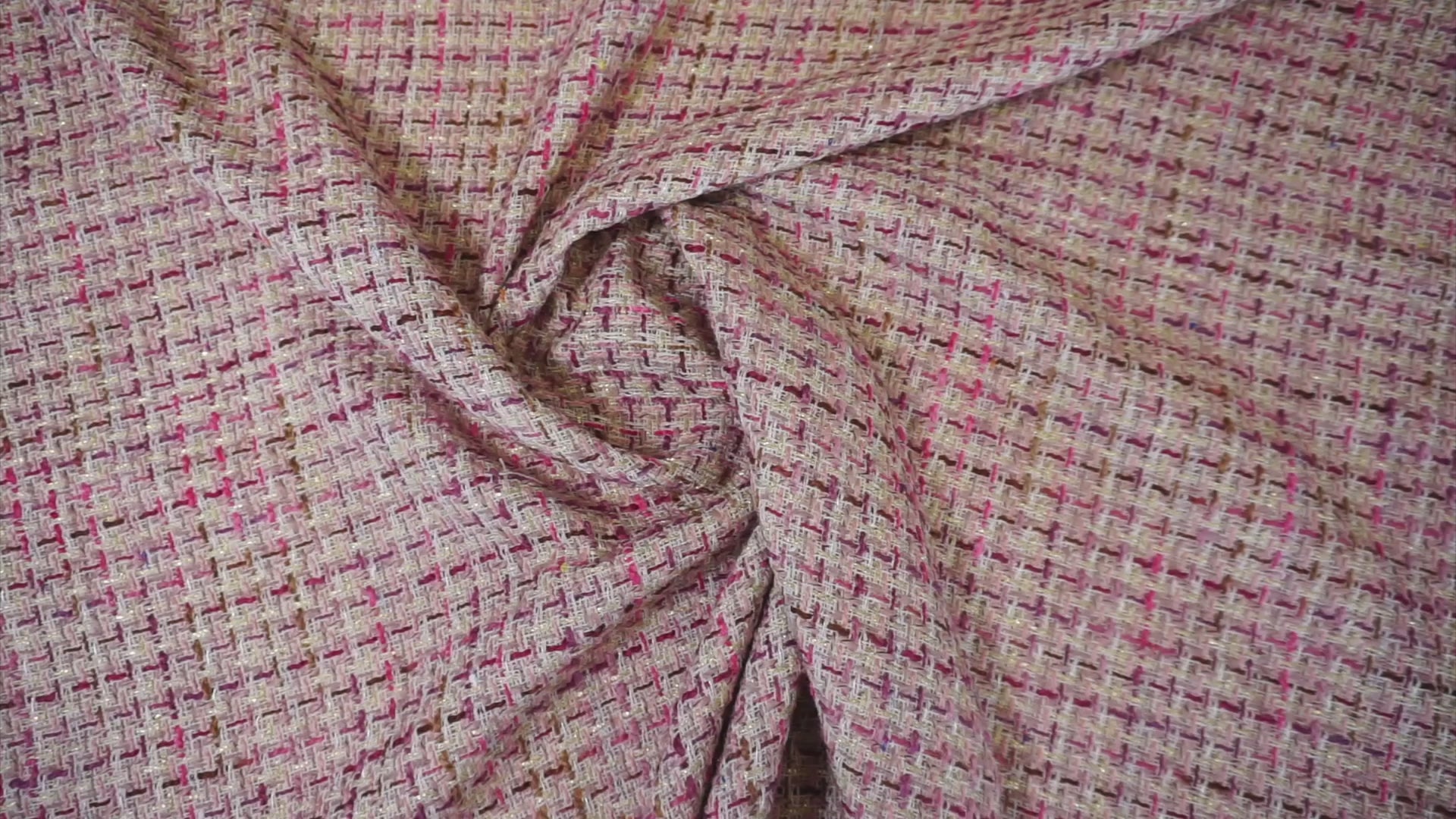 Rosafarbener Bouclé-Stoff mit lebendiger Struktur und mehrfarbigen Garnschlingen, ideal für elegante Blazer und Kostüme
